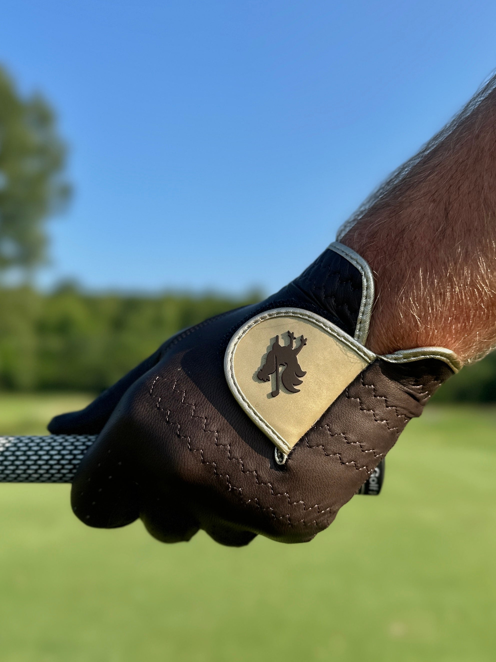 The Brawny Canada - Red Rooster Golf Inc.
