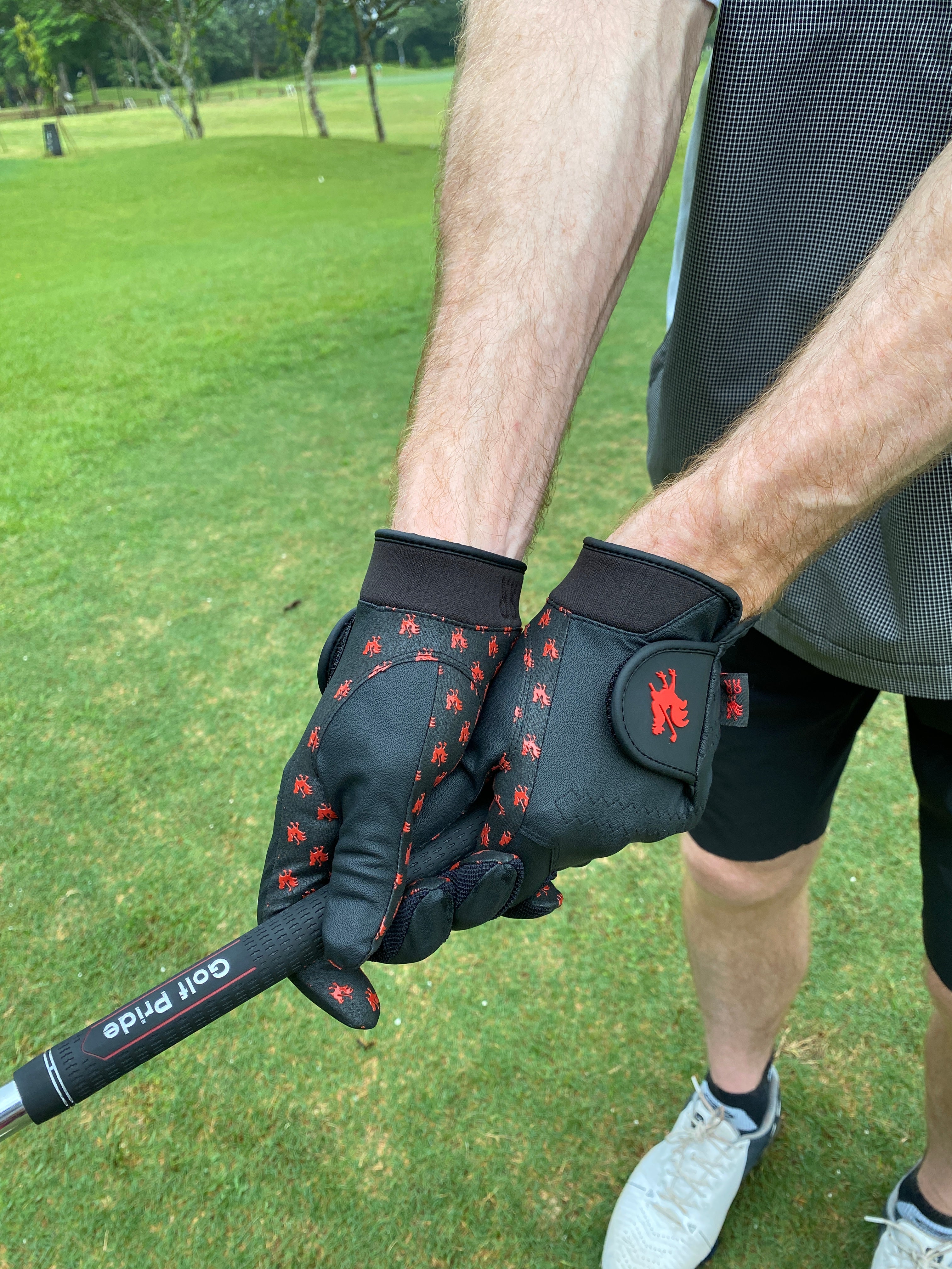 Rain Rooster Canada - Red Rooster Golf Inc.
