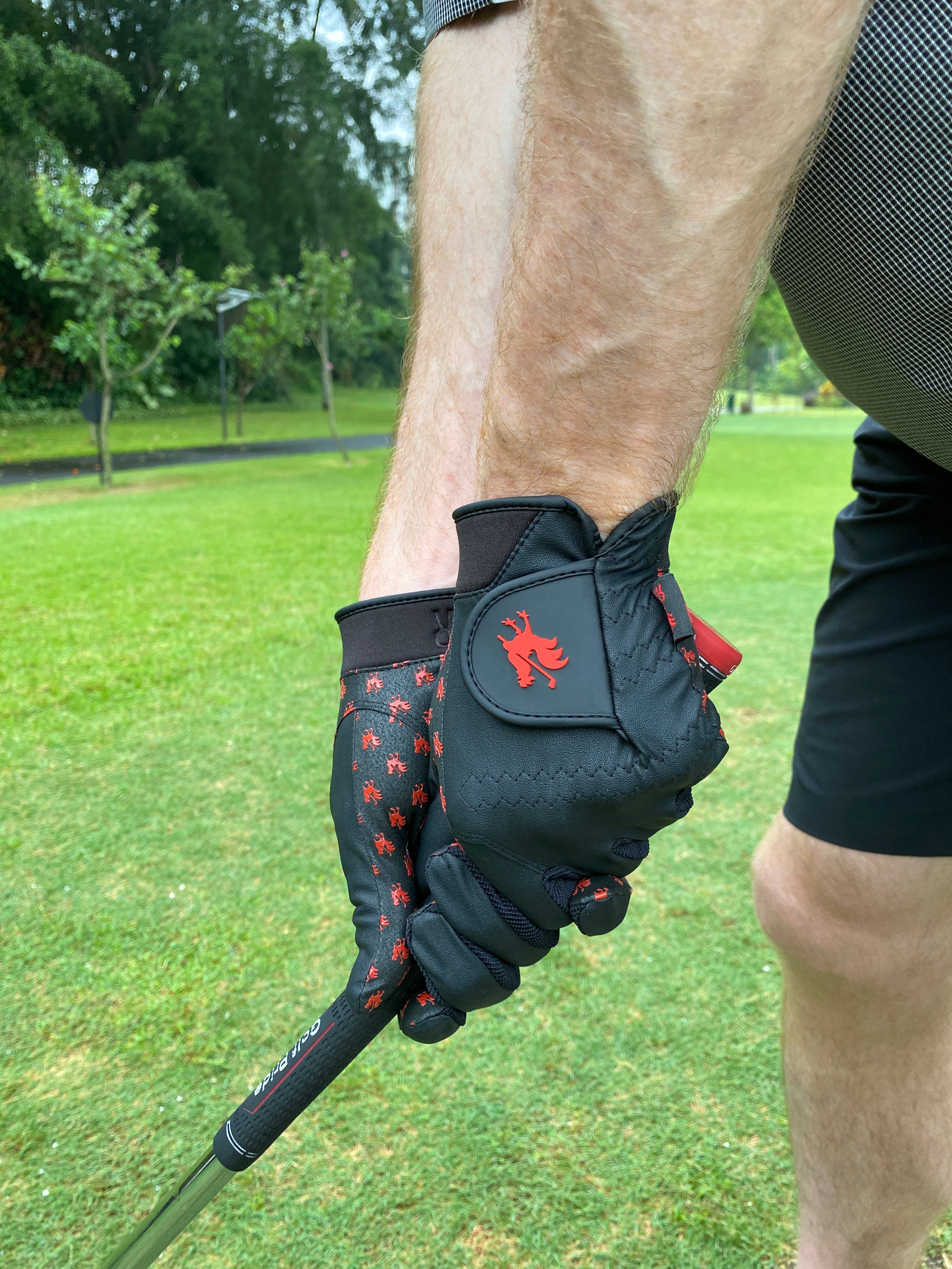 Rain Rooster Canada - Red Rooster Golf Inc.