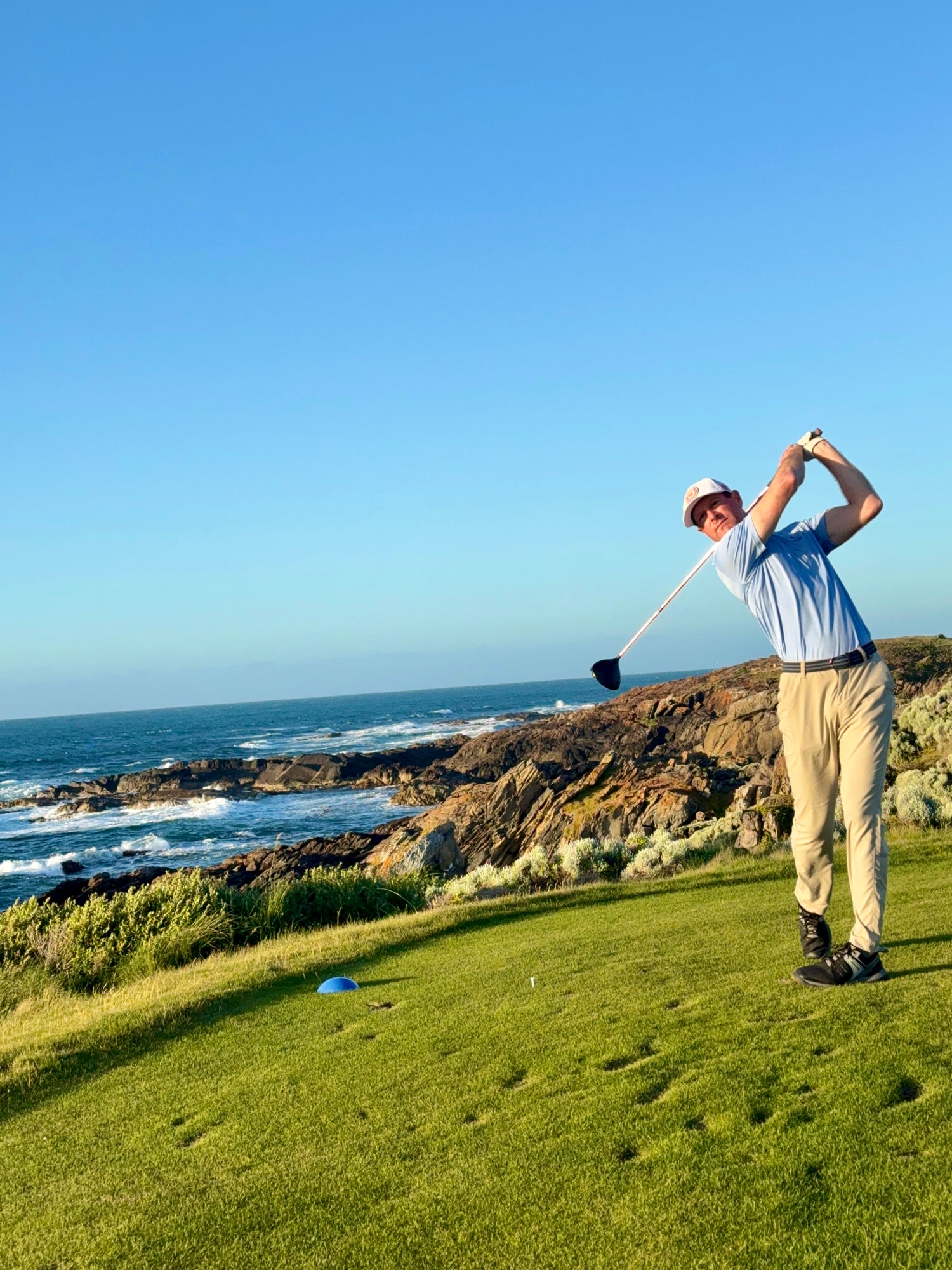 The Roo Canada - Red Rooster Golf Inc.