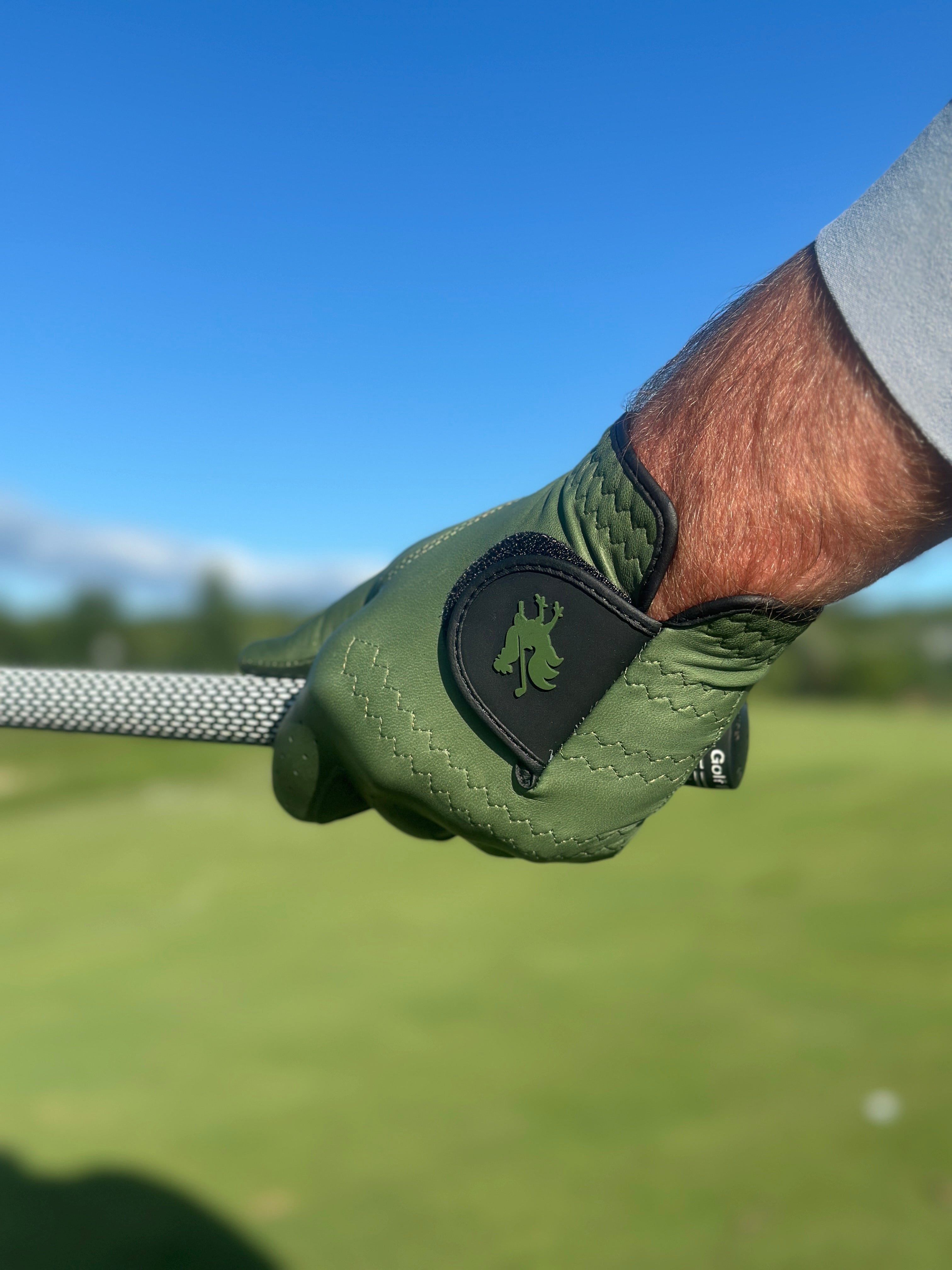 The Sergeant Major Canada - Red Rooster Golf Inc.